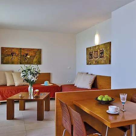 Bella Pais 4*