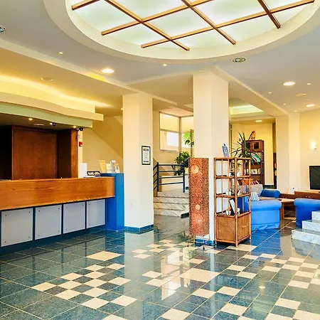 Bella Pais 4*